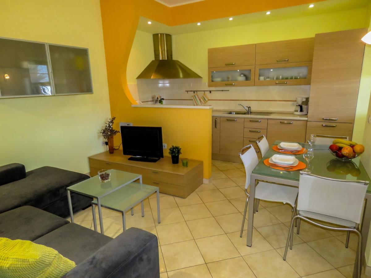 Apartment Palmic 로브란 외부 사진